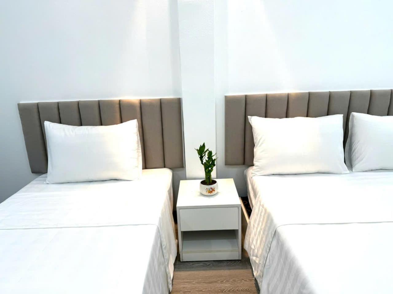 The Queen Hotel & Spa 2 Hanoi Bagian luar foto