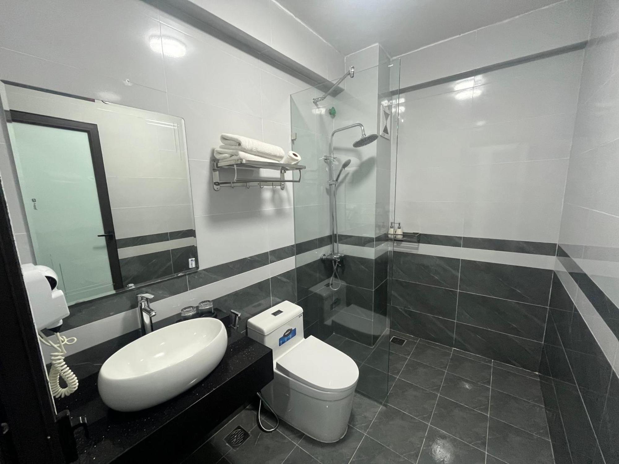 The Queen Hotel & Spa 2 Hanoi Bagian luar foto